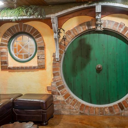 The Hobbit House, Fantasy Comes Home! Russellville Exterior foto