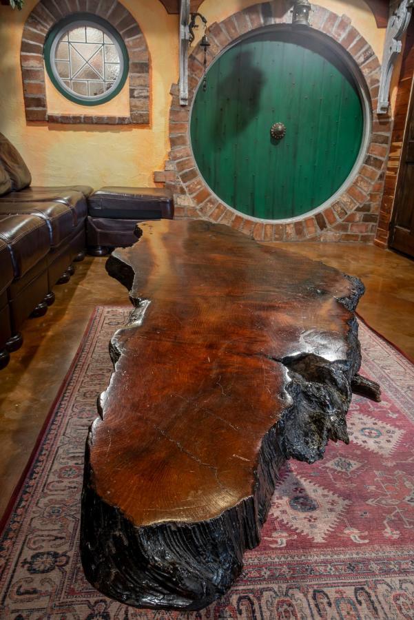 The Hobbit House, Fantasy Comes Home! Russellville Exterior foto