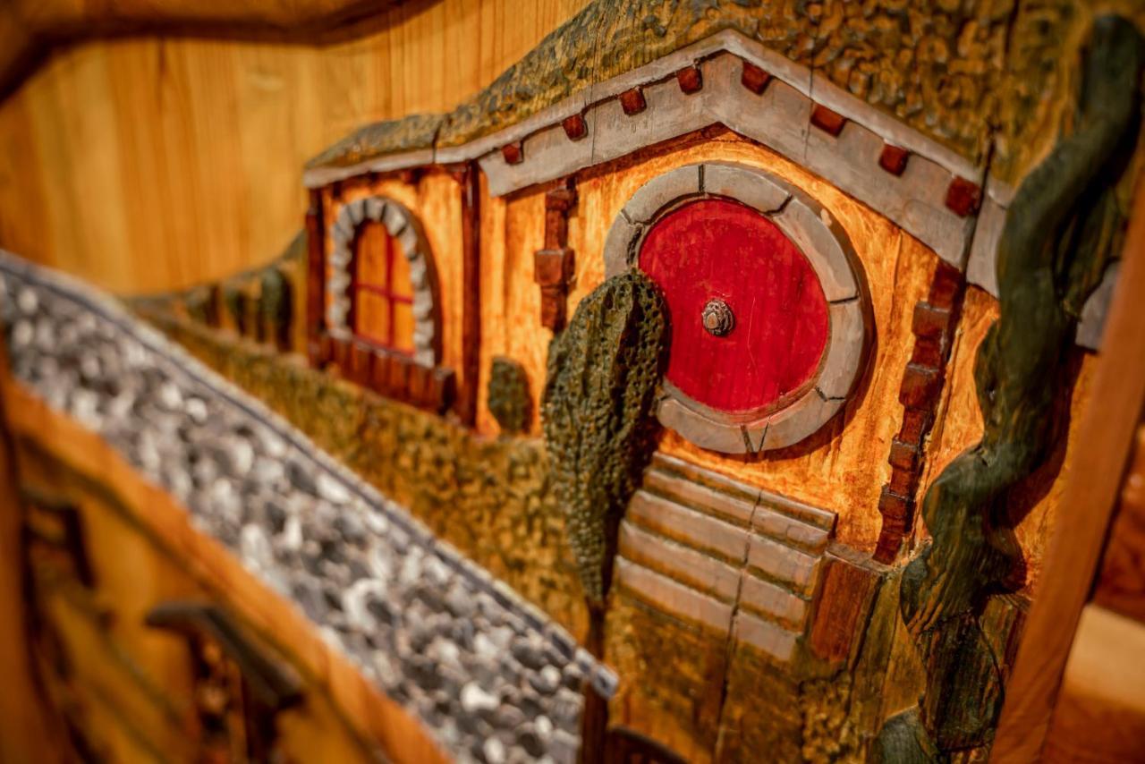 The Hobbit House, Fantasy Comes Home! Russellville Exterior foto