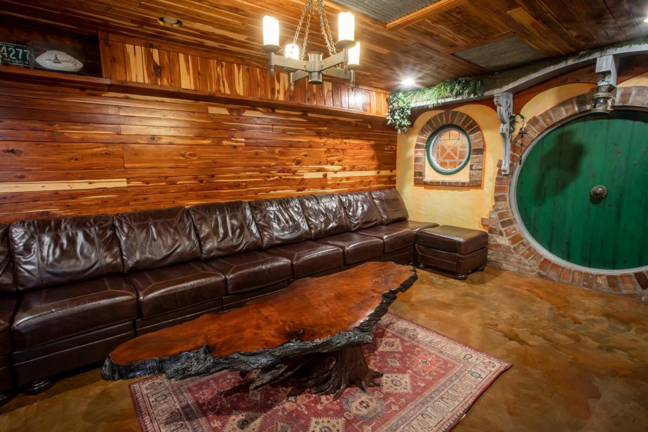 The Hobbit House, Fantasy Comes Home! Russellville Exterior foto