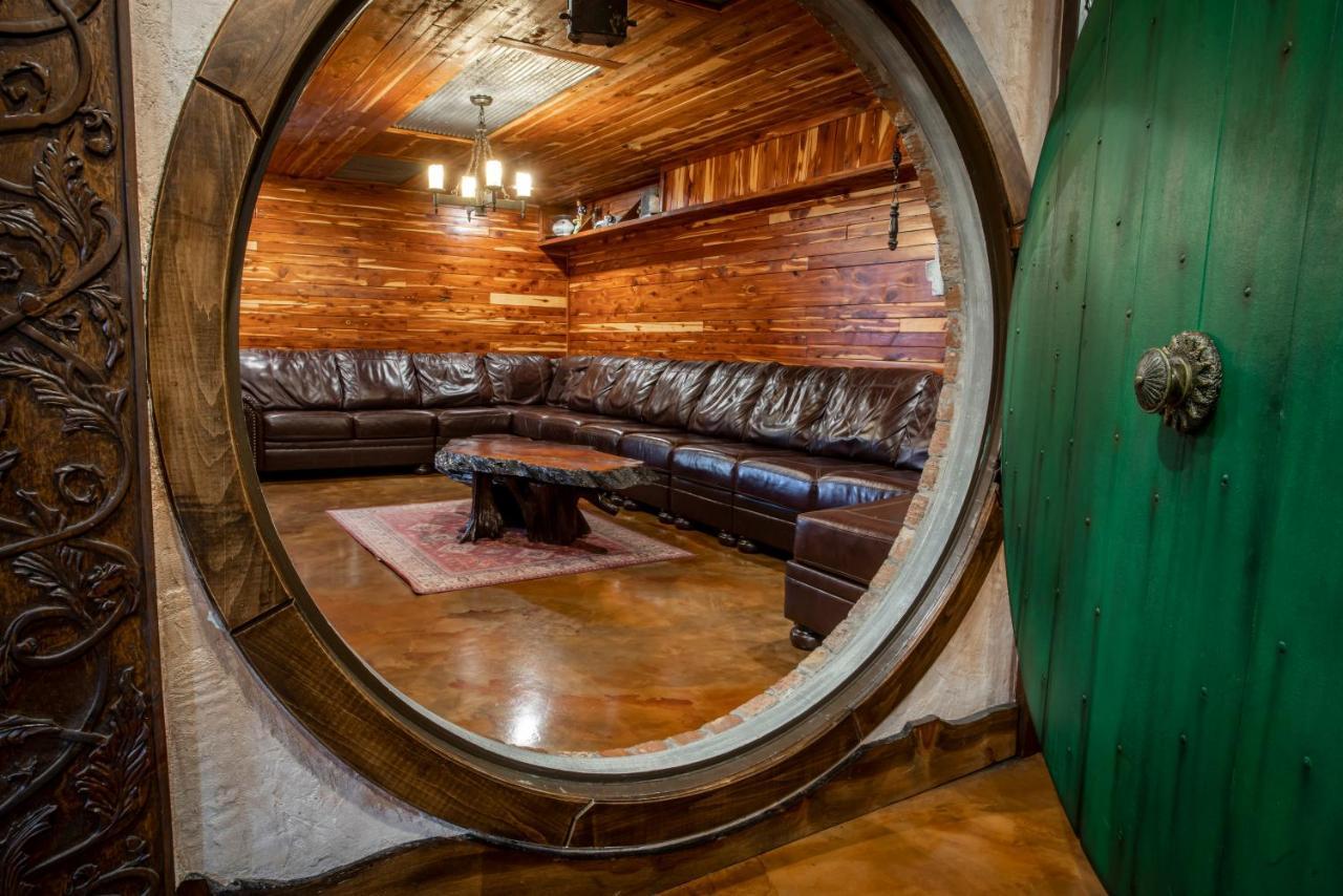 The Hobbit House, Fantasy Comes Home! Russellville Exterior foto