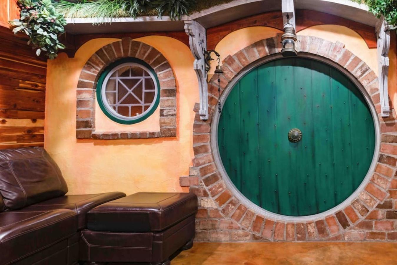 The Hobbit House, Fantasy Comes Home! Russellville Exterior foto